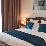 Weiss Boutique 3* בראשוב