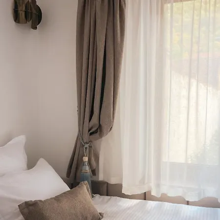 Weiss Boutique 3* Braşov