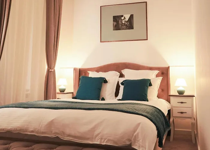 Weiss Boutique Aparthotel 3*